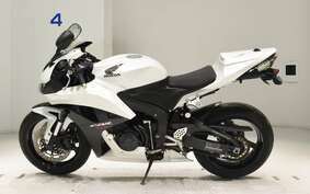 HONDA CBR600RR GEN 3 PC40