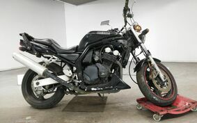 YAMAHA FZ400 4YR