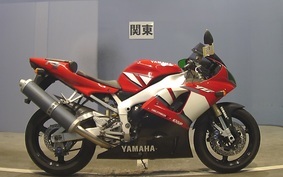 YAMAHA YZF-R1 2001 RN04