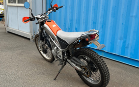 YAMAHA TRICKER DG16J