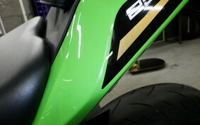 KAWASAKI ZX-25R ZX250E