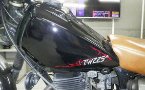 YAMAHA TW225 DG09J