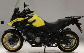 SUZUKI DL650 ( V-Strom 650 ) 2021 C733A