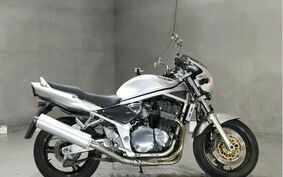 SUZUKI BANDIT 1200 2000 GV77A