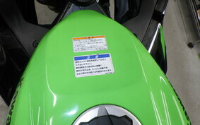 KAWASAKI ZX-25R ZX250E