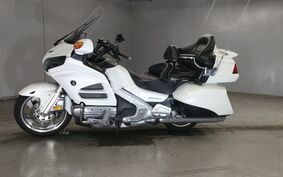 HONDA GL 1800 GOLD WING 2013 SC68