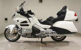 HONDA GL 1800 GOLD WING 2013 SC68