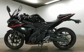 YAMAHA YZF-R25 RG10J