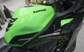 KAWASAKI ZX-25R ZX250E