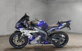 YAMAHA YZF-R1 2004 RN124