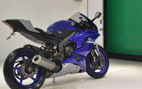 YAMAHA YZF-R6 2022