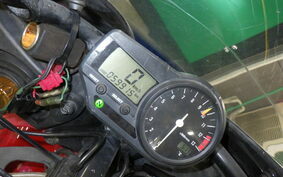 YAMAHA YZF-R1 2001 RN04