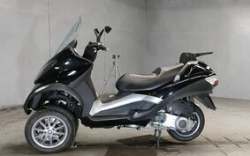 PIAGGIO MP3 250 RL M472