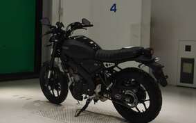 YAMAHA XSR155