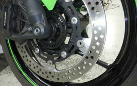 KAWASAKI ZX-25R ZX250E