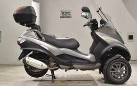 PIAGGIO MP3 250