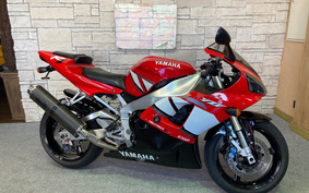 YAMAHA YZF-R1 2000 RN04