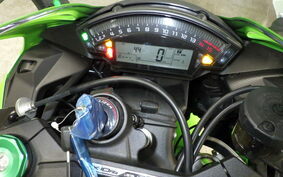 KAWASAKI ZX 10 NINJA RR ZXT02E