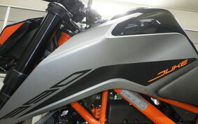 KTM 390 DUKE 2022 JPJ40