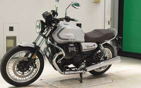 MOTO GUZZI V7 SPECIAL 2021