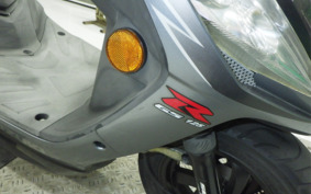 SUZUKI GSR125