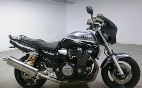 YAMAHA XJR1300 2002 RP03J