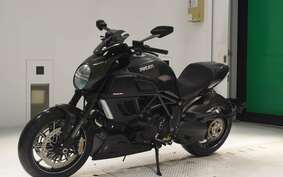 DUCATI DIAVEL Carbon 2013