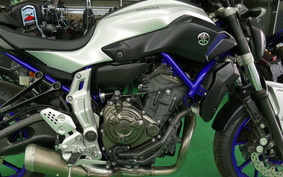 YAMAHA MT-07 2015 RM07J