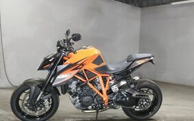 KTM 1290 SUPER DUKE R 2014 V3940