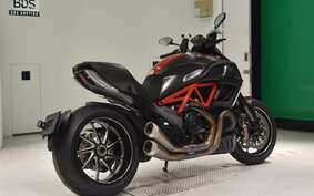 DUCATI DIAVEL Carbon 2012