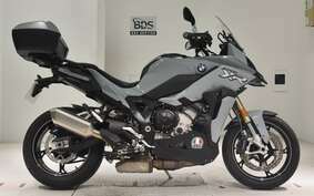 BMW S1000XR 2020