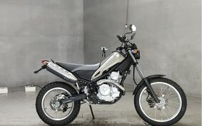 YAMAHA TRICKER DG32J