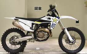 HUSQVARNA FC450 UXR4