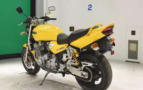 YAMAHA XJR1300 1999 RP01J