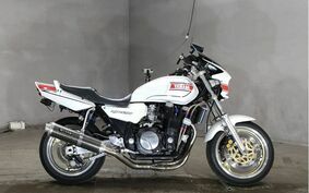 YAMAHA XJR1200 1995 4KG