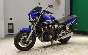 YAMAHA XJR1300 2000 RP03J