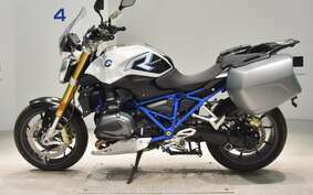 BMW R1200R 2017 0A04