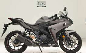 YAMAHA YZF-R25 RG10J