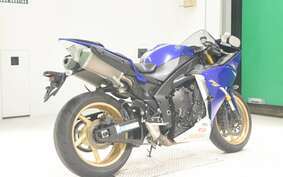 YAMAHA YZF-R1 2013