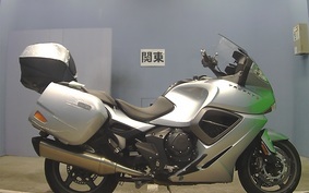 TRIUMPH TROPHY 1215 2013 2H10E9