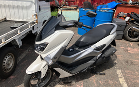 YAMAHA N-MAX SE86J