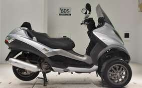 PIAGGIO MP3 250