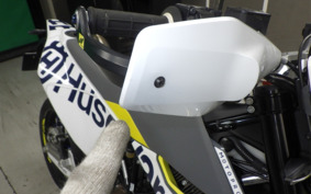 HUSQVARNA 701SM 2020