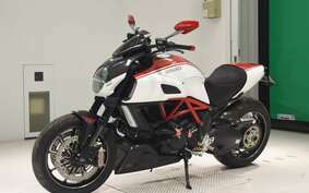 DUCATI DIAVEL 2012