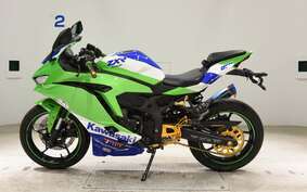 KAWASAKI ZX-25R ZX250E