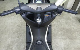 YAMAHA N-MAX SE86J