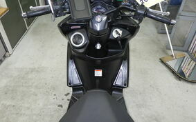 YAMAHA S-MAX TRIKE SG27