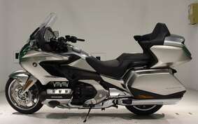 HONDA GL 1800 GOLD WING TOUR DCT 2024 SC79