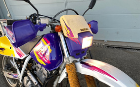 SUZUKI DR250 SJ45A