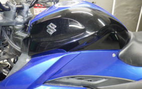 SUZUKI GIXXER 150 ED13N